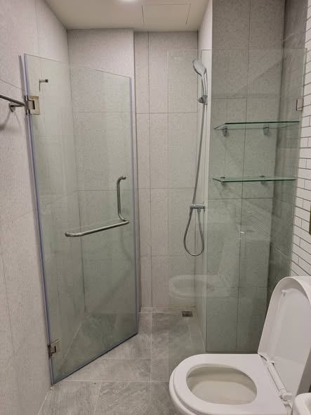 room interior and bathroom of Beat sukhumvit sale gallery