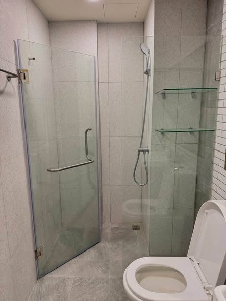room interior and bathroom of Beat sukhumvit sale gallery