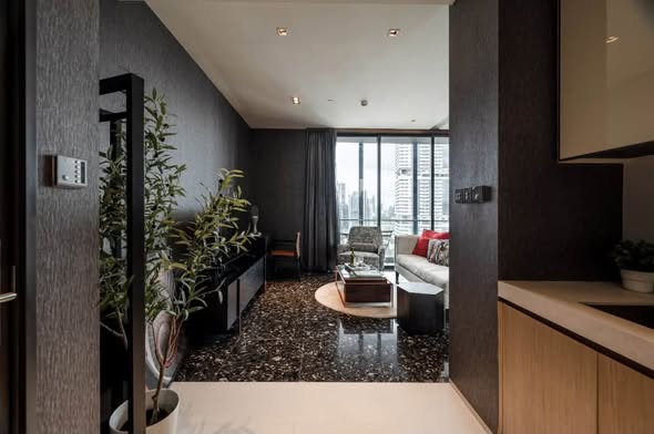 bathroom of BEATNIQ