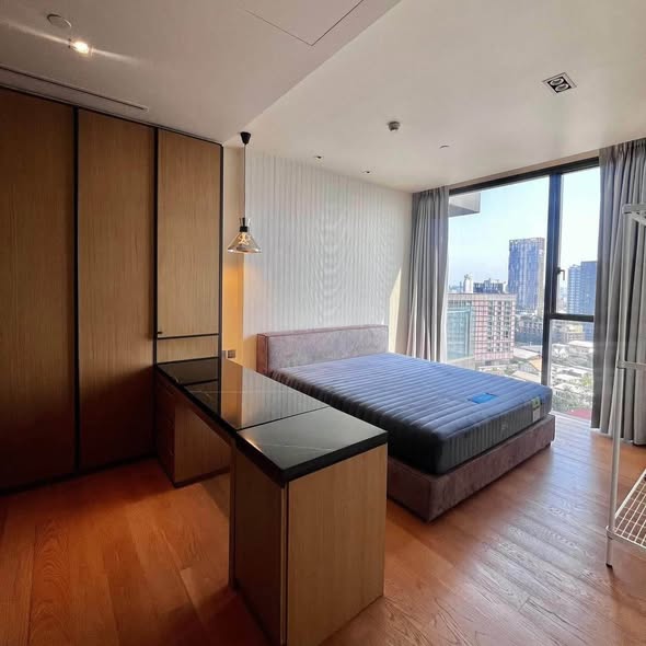 bedroom of BEATNIQ