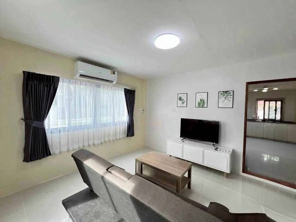 bedroom and living room of บ้านปลายฝันซ.สยามคันทรีคลับ พัทยา