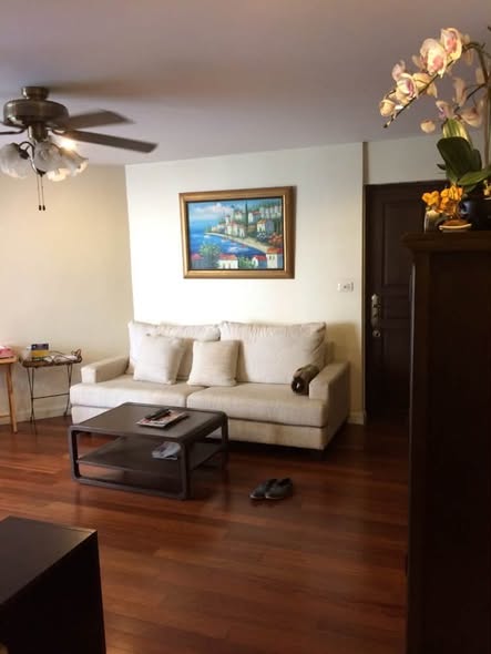 living room of Belle Park Residence