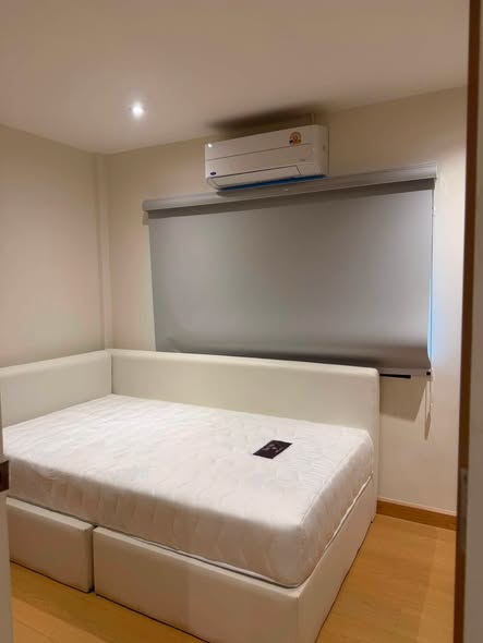 bedroom and room interior of Bless Town Sukhumvit 50