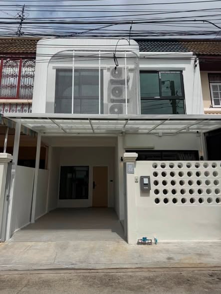 Bless Town Sukhumvit 50