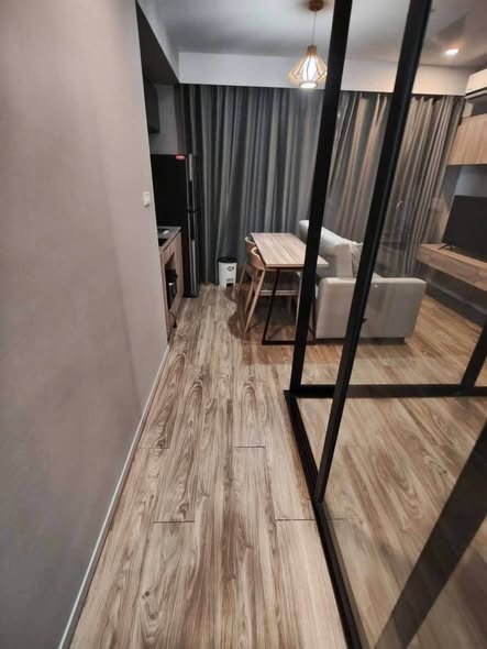 room interior of Blossom Condo Sathon-Charoen Rat