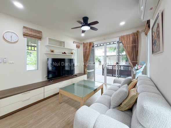 living room of Blue Lagoon 1 [บลู ลากูน 1]