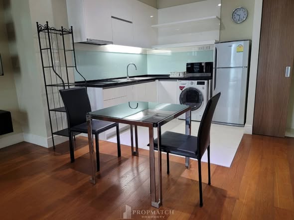 Bright Sukhumvit 24