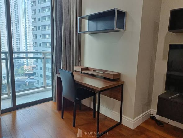 Bright Sukhumvit 24