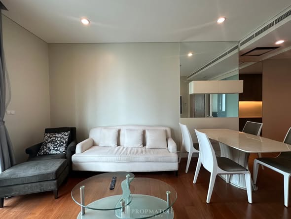 living room of Bright Sukhumvit 24