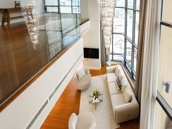living room of Bright Sukhumvit 24