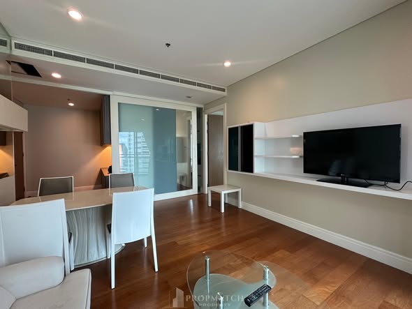 living room and room interior of Bright Sukhumvit 24