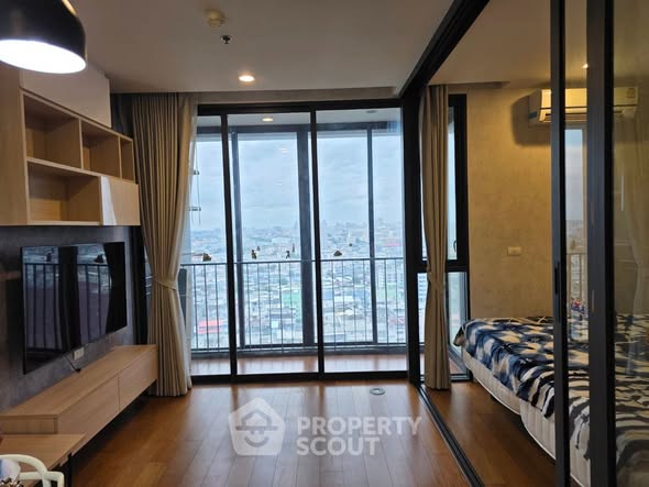 bedroom of Bright Wongwian Yai