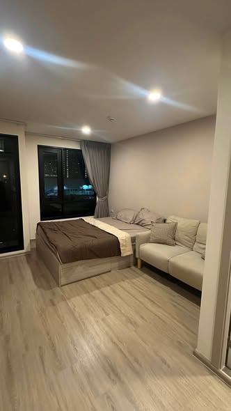 bedroom of Brompton Pet Friendly Samrong Station บรอมป์ตัน เพ็ท เฟรนด์ลี่ สำโรง สเตชั่น
