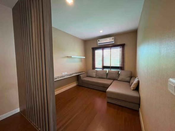 bedroom and living room and room interior of บุราสิริ วงแหวน-อ่อนนุช Burasiri Wongwaen-Onnut