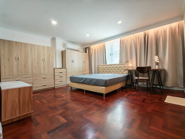 bedroom of ครัว​หลังบ้าน​ by. ธนะยา​น์​