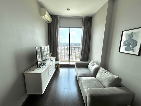 living room and bedroom of C Ekkamai Condominium