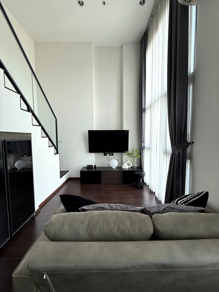 living room and room interior of C Ekkamai Condominium