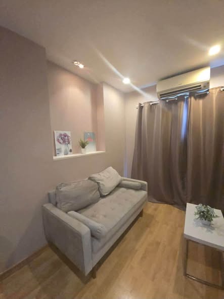 bedroom and living room of Casa Condo Asoke-Dindaeng