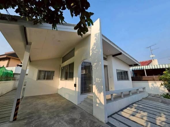 Casa Presto House Wongwan-Pinklao | Q House