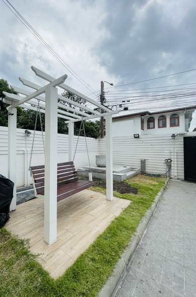 Casa Presto House Wongwan-Pinklao | Q House