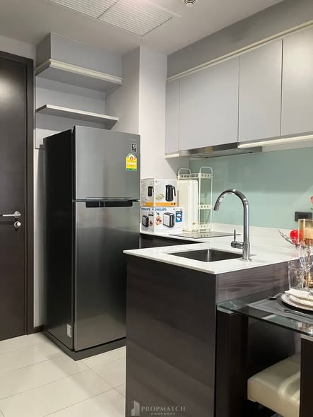 bathroom and kitchen of CEIL By Sansiri