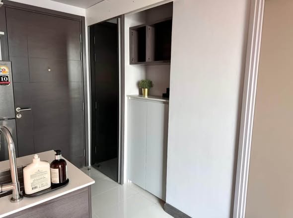 room interior of CEIL By Sansiri