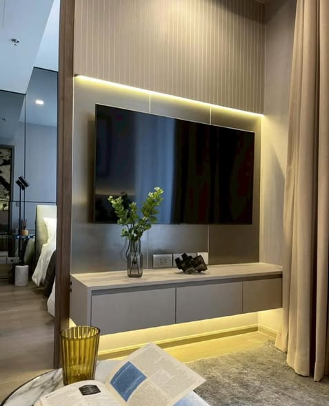 bedroom and living room and room interior and bathroom of Celes Asoke