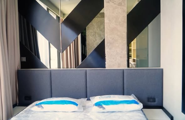 bedroom and room interior of Celes Asoke