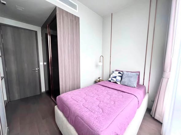 bedroom and room interior of Celes Asoke