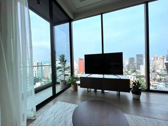 room interior of Celes Asoke