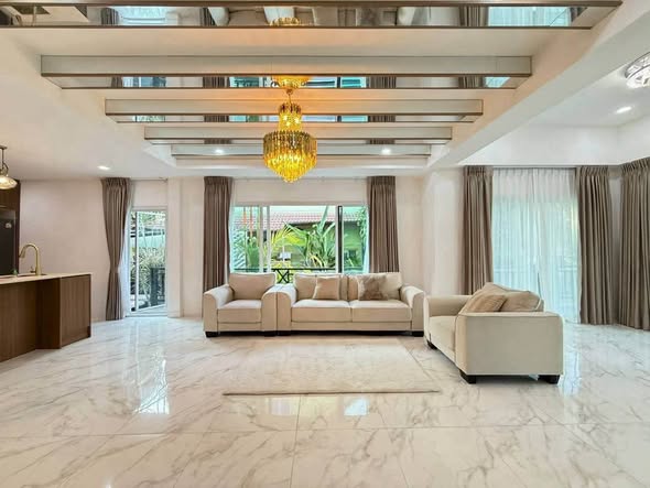living room of Central Park 4