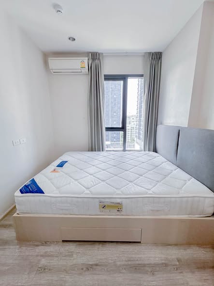 bedroom of Centric Ari Station