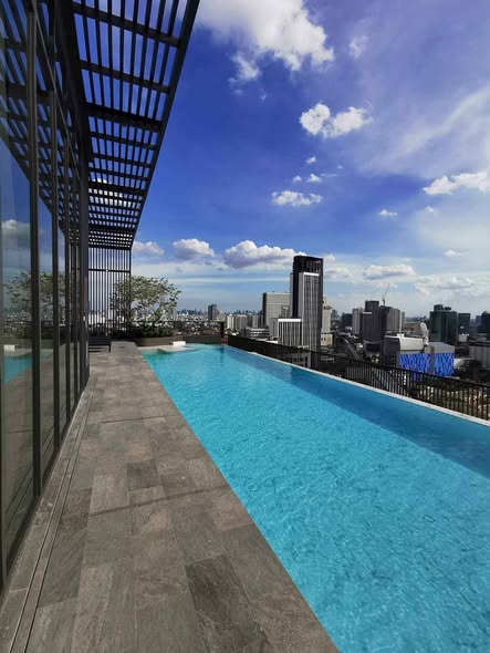 pool of Centric Ratchayothin