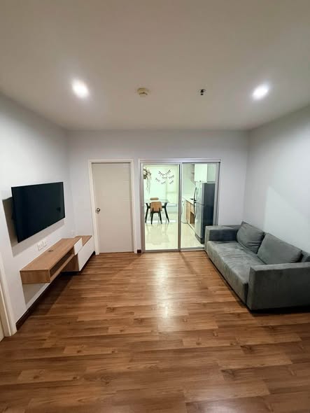 room interior of Centric Tiwanon Station