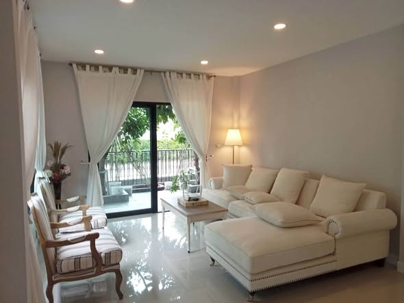 bedroom and living room of Centro Bangna Km.7