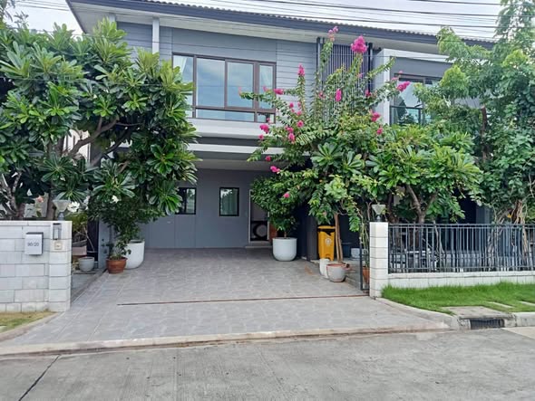 Centro Bangna Km.7