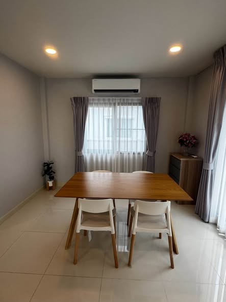 room interior of Centro Bangna