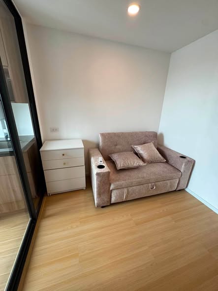 bedroom and living room of Cerocco Bangna 36