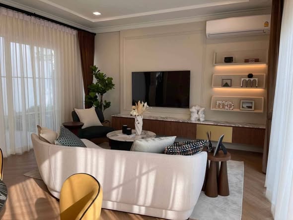 living room of Chaiyapruek Bangna KM15