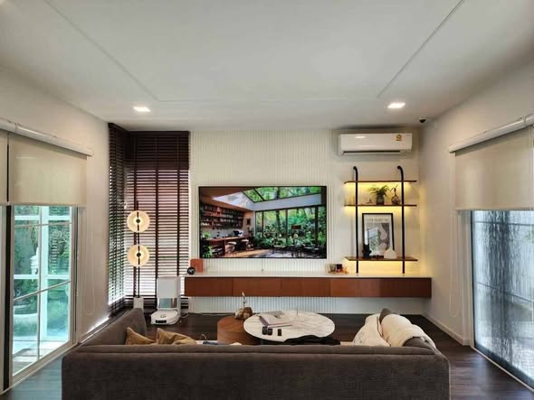 living room and room interior of Chaiyapruek Bangna KM15