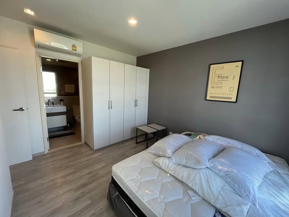 bedroom and room interior of แชมเบอร์ส เฌอ (CHAMBERS CHER)