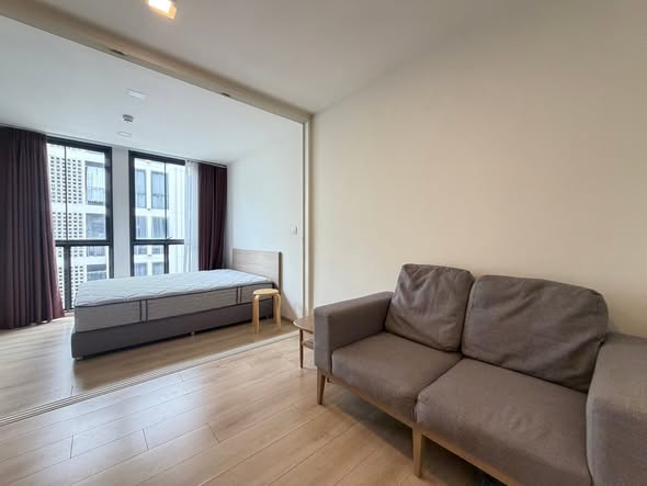 bedroom and living room of CHAMBERS On Nut Station, Sukhumvit Soi 81
