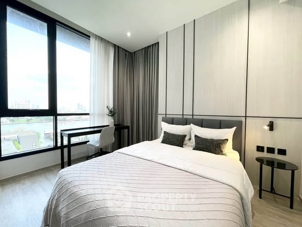 bedroom of Chapter Charoennakhon–Riverside