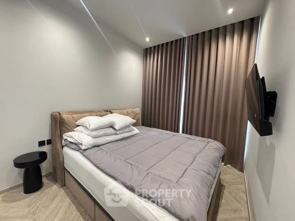 bedroom of Chapter Charoennakhon–Riverside