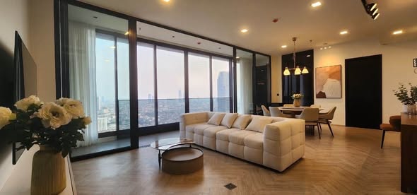 living room of Chapter Charoennakhon–Riverside