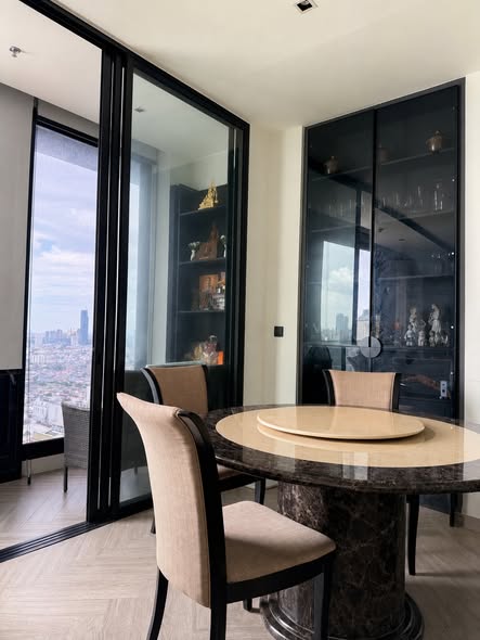 room interior of Chapter Charoennakhon–Riverside