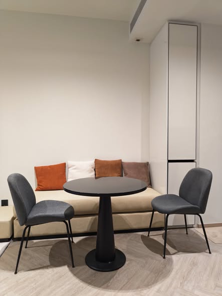 room interior of Chapter Charoennakhon–Riverside
