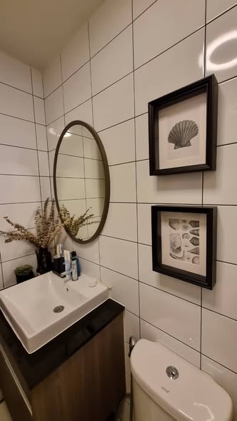 bathroom of Chapter One Eco Ratchada-HuaiKhwang