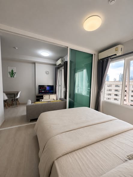 bedroom of Chapter One Eco Ratchada-HuaiKhwang