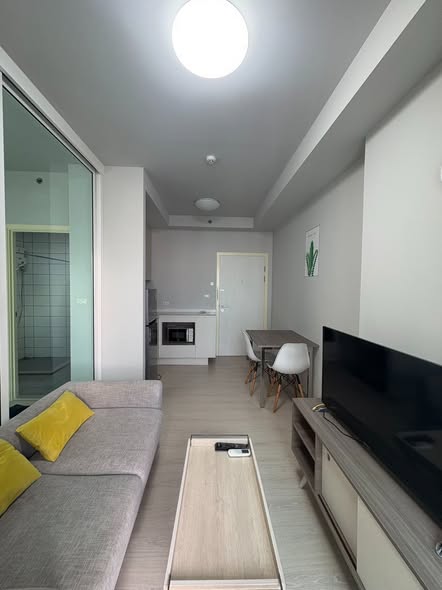 living room and room interior of Chapter One Eco Ratchada-HuaiKhwang